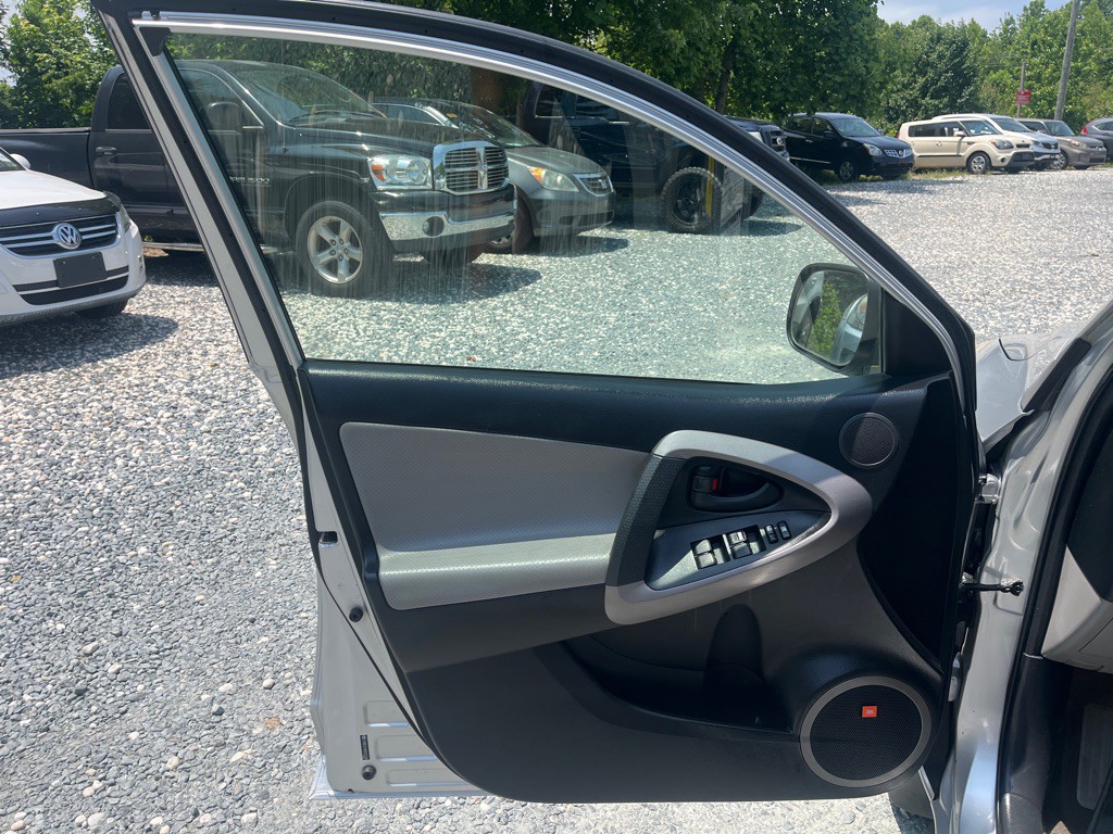 2008 Toyota Rav4 Image 9