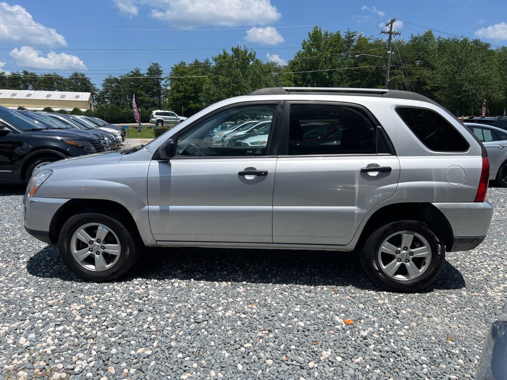 2010 Kia Sportage Image 2