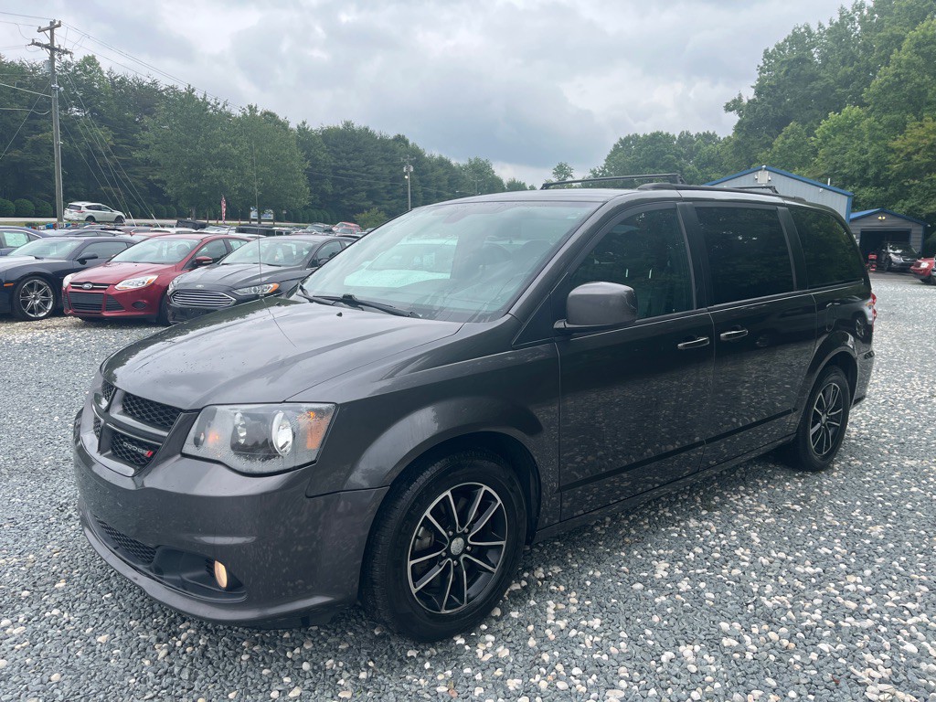 2018 Dodge Grand Caravan Image 1