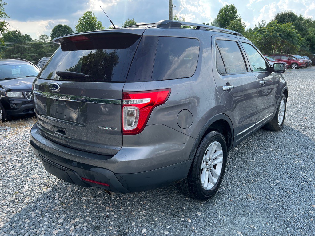 2013 Ford Explorer Image 5