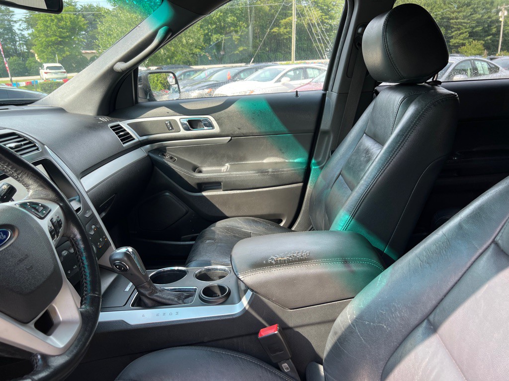 2013 Ford Explorer Image 13