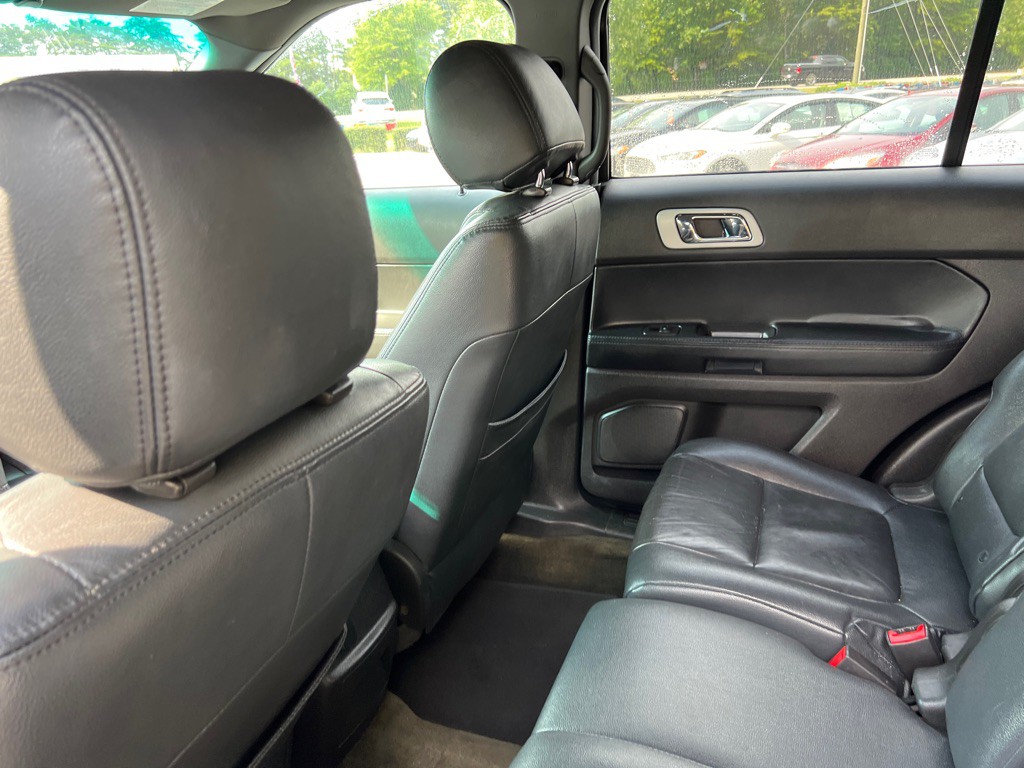 2013 Ford Explorer Image 18