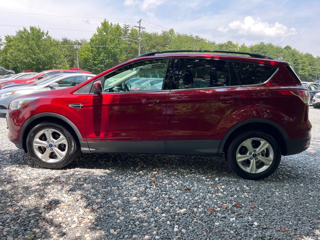 2015 Ford Escape Image 2