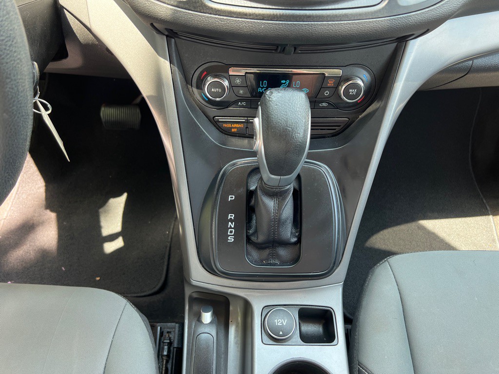 2015 Ford Escape Image 16