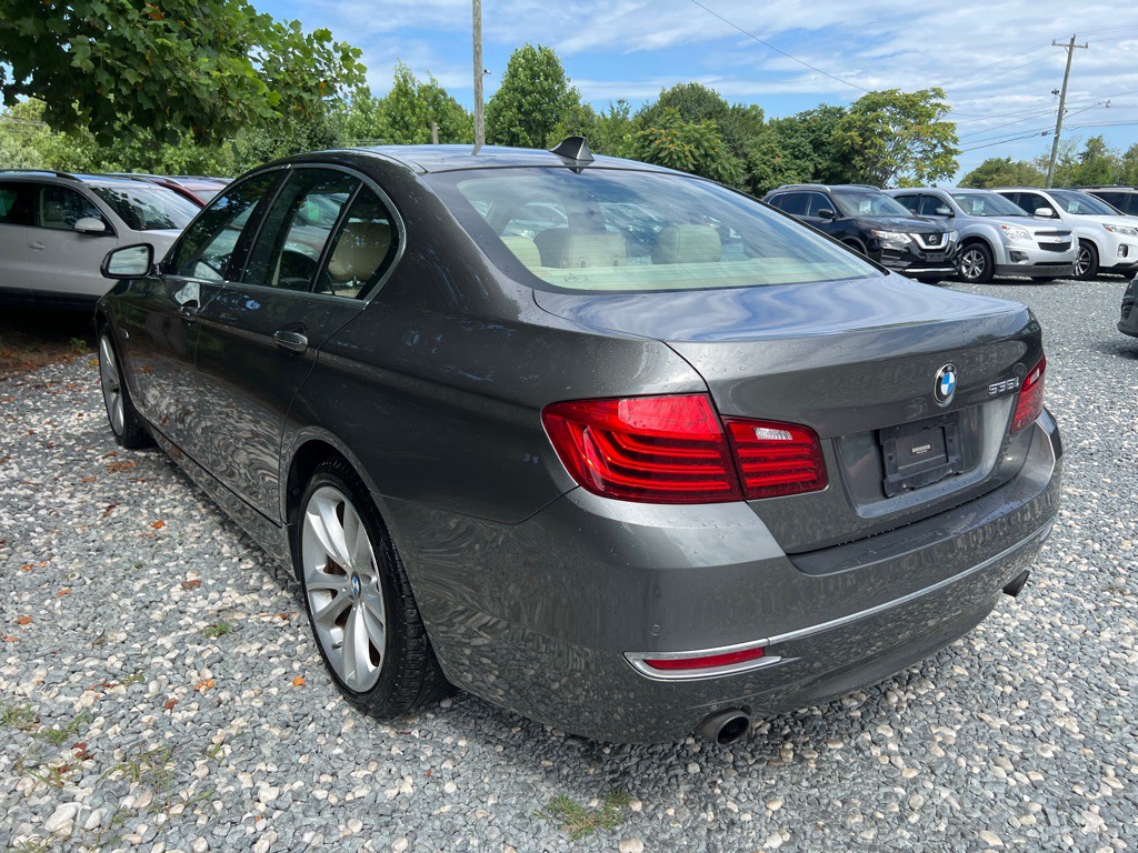 2015 BMW 5 Series Image 3