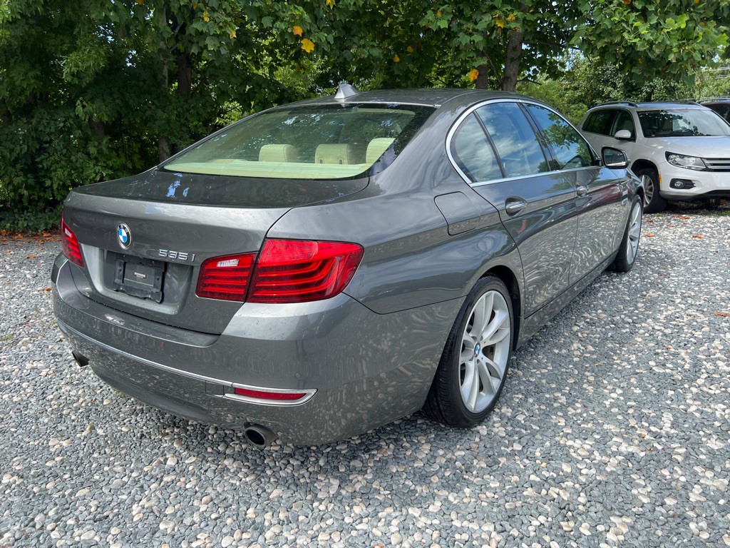 2015 BMW 5 Series Image 5