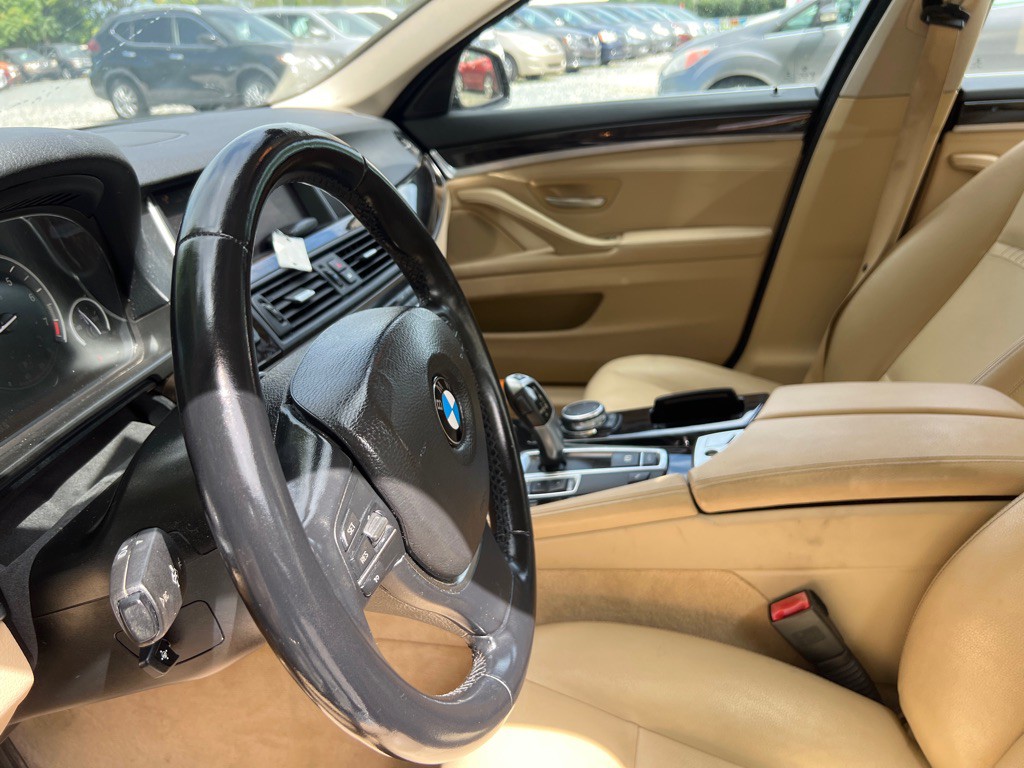 2015 BMW 5 Series Image 13