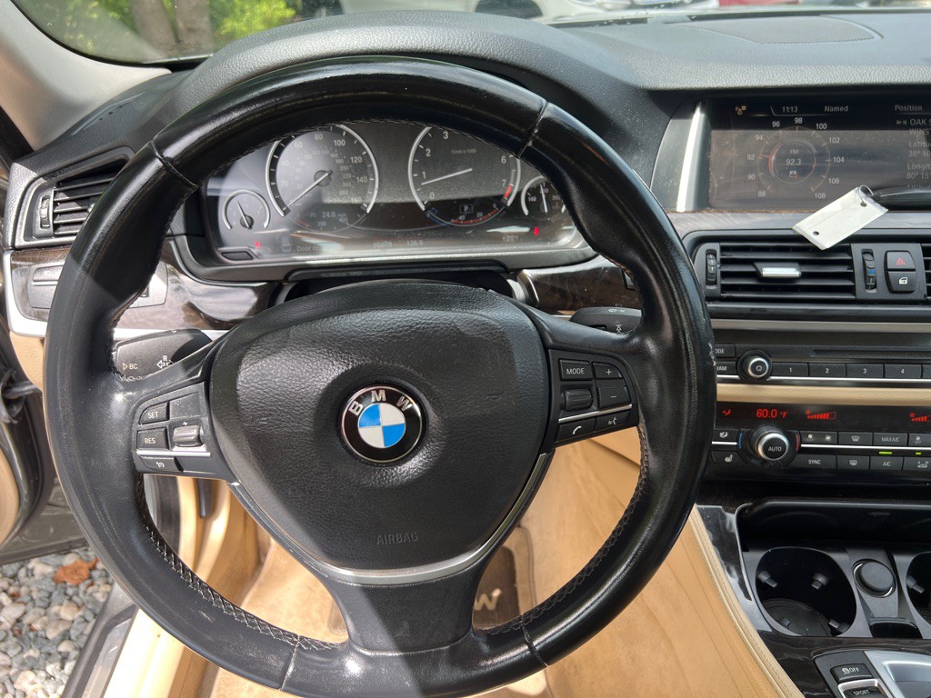 2015 BMW 5 Series Image 15