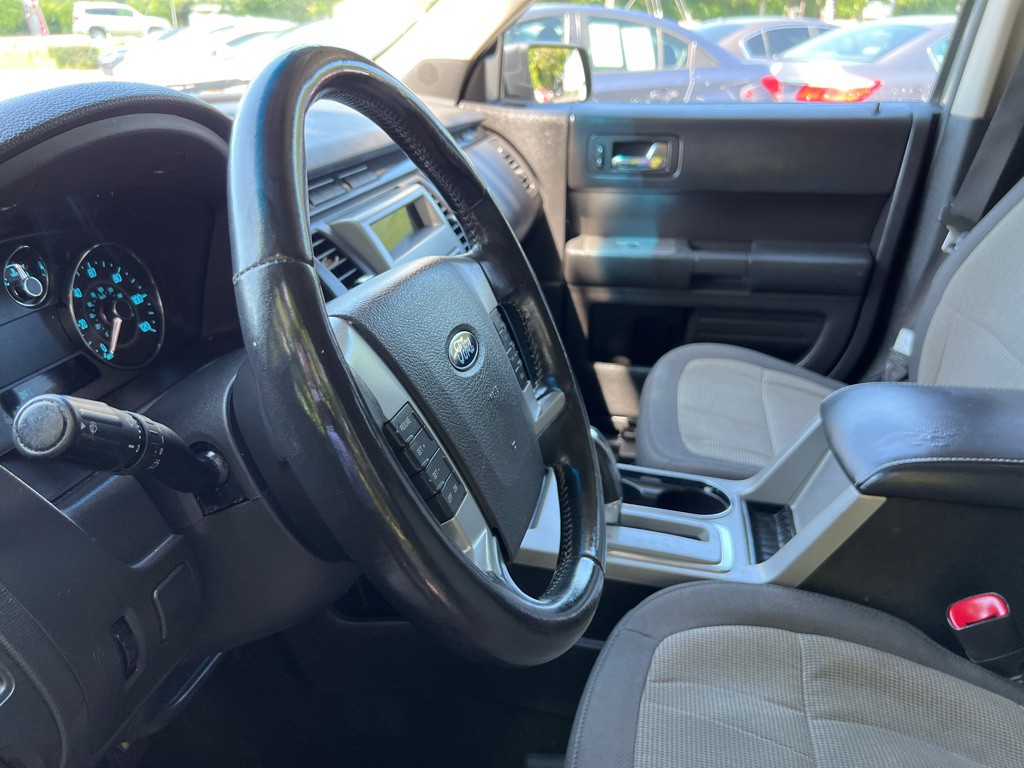 2010 Ford Flex Image 12