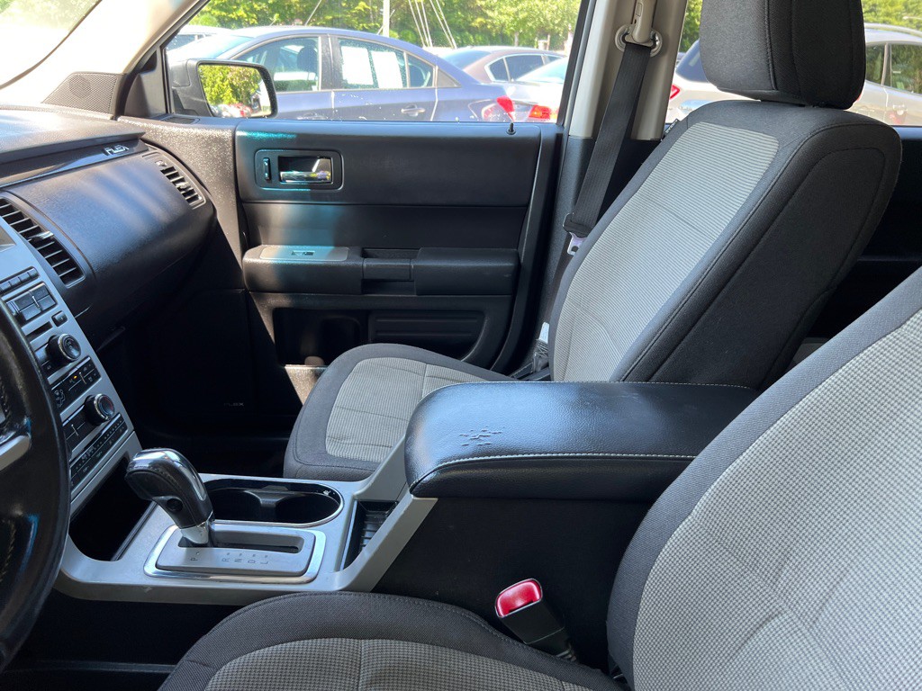 2010 Ford Flex Image 13