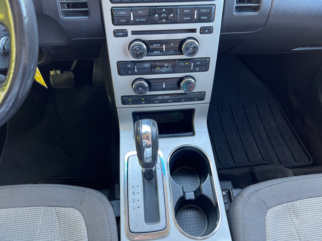 2010 Ford Flex Image 16