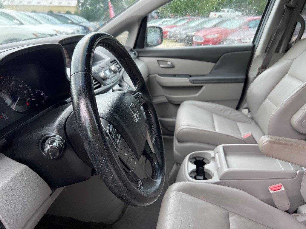 2012 Honda Odyssey Image 13