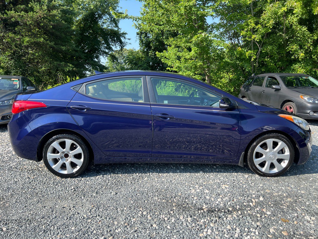 2013 Hyundai Elantra Image 6