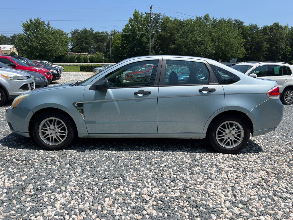 2008 Ford Focus Image 2