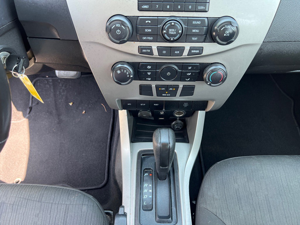 2008 Ford Focus Image 16