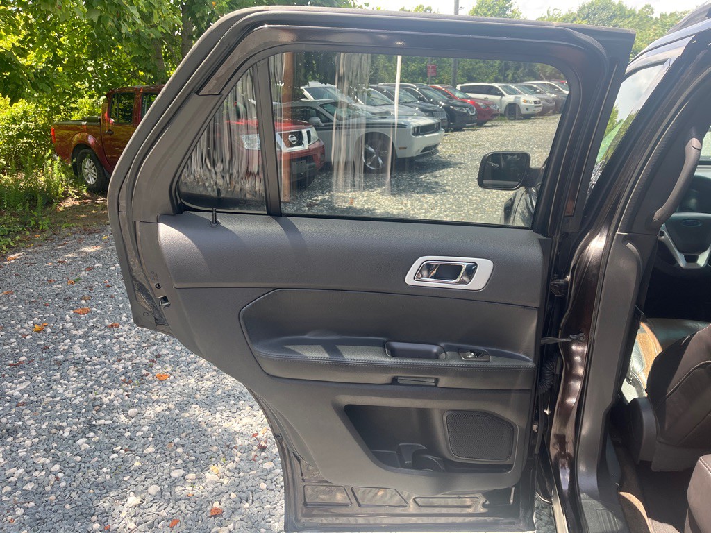 2013 Ford Explorer Image 14