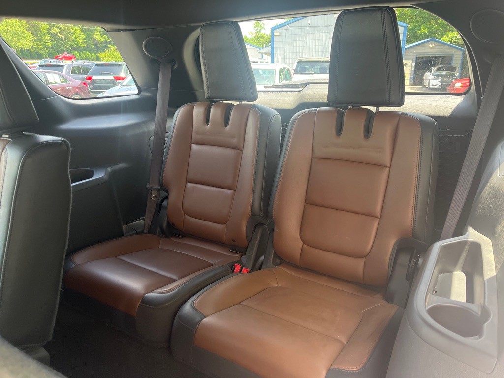 2013 Ford Explorer Image 16
