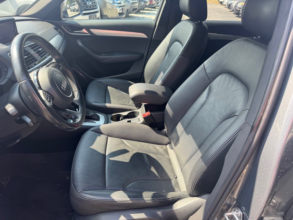 2016 Audi Q3 Image 9