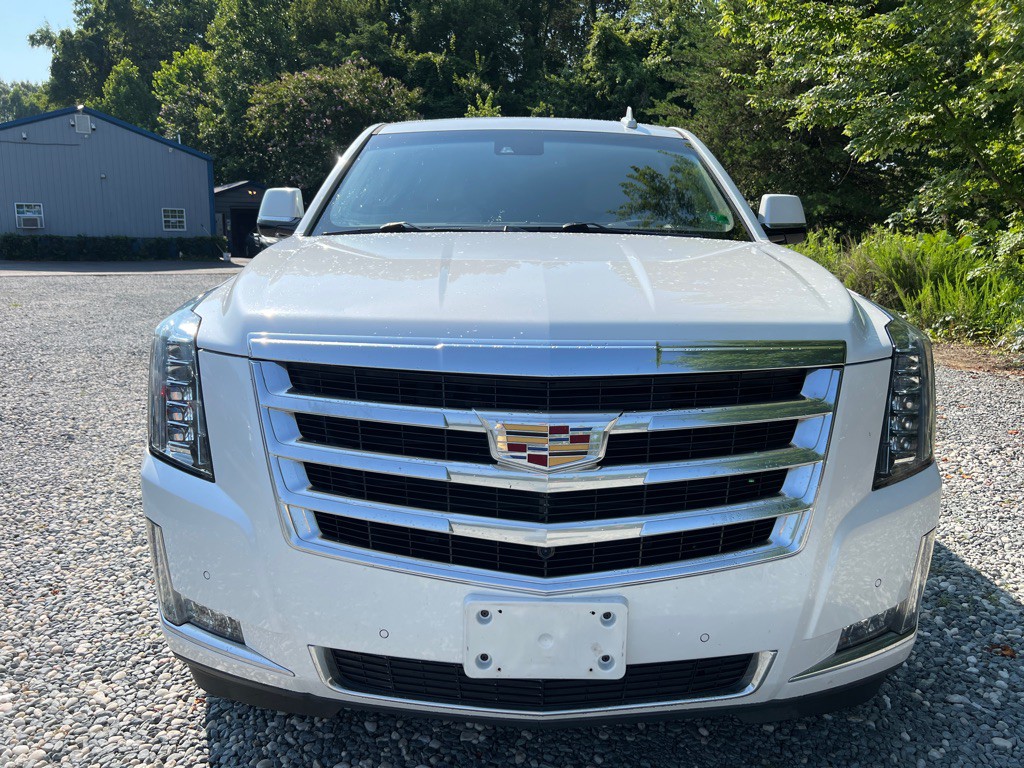 2016 Cadillac Escalade Image 8