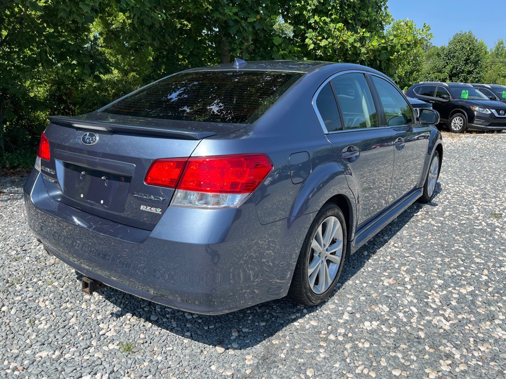 2013 Subaru Legacy Image 5