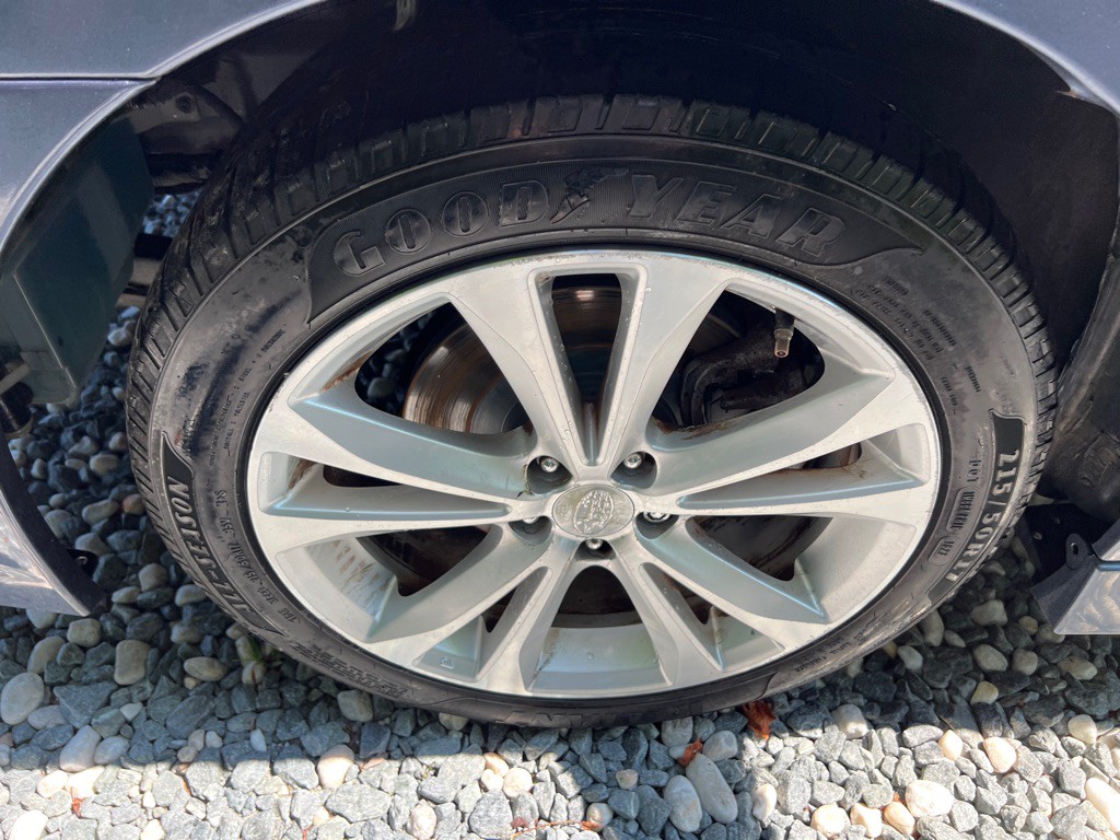 2013 Subaru Legacy Image 9