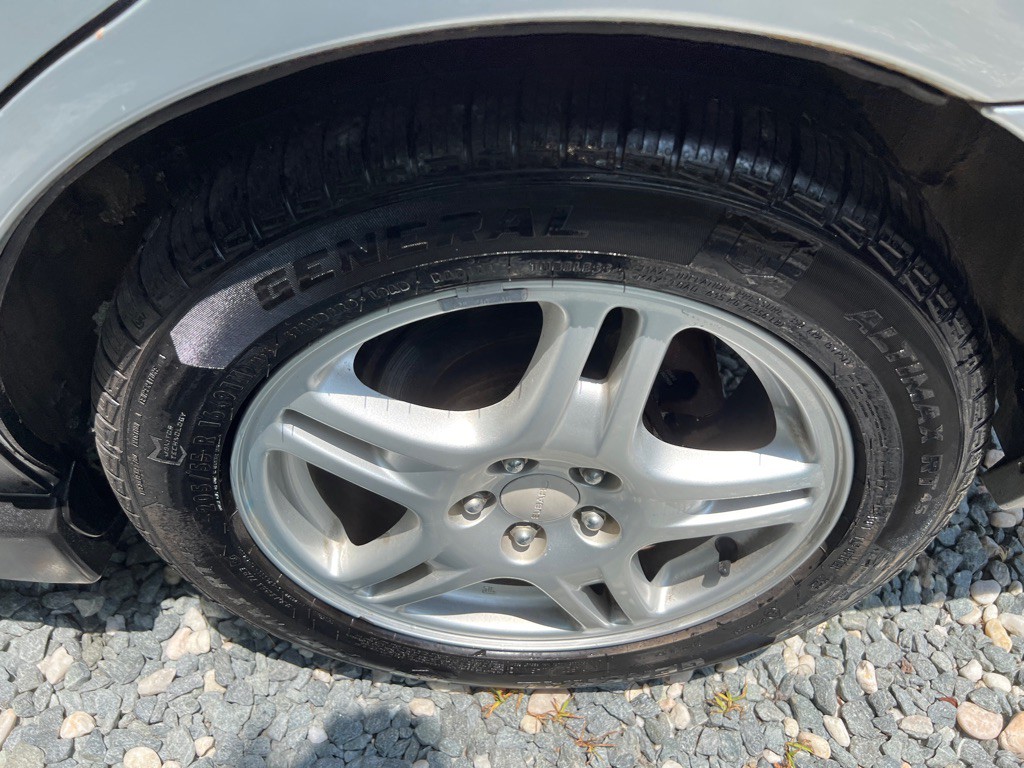 2002 Subaru Impreza Image 10