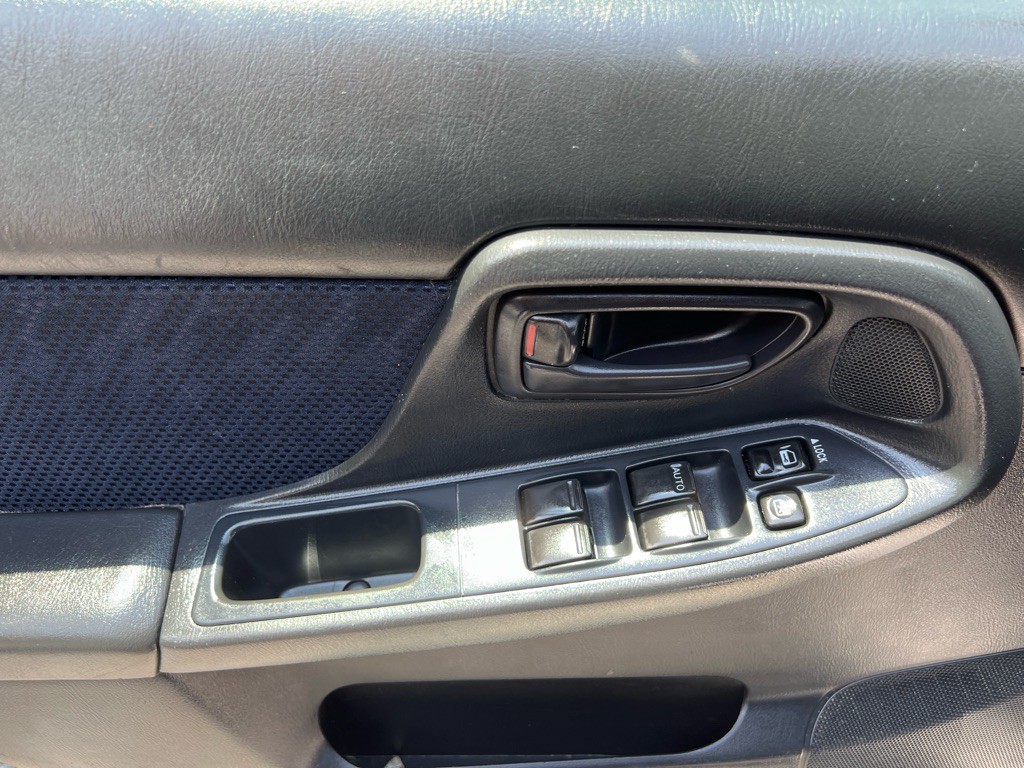 2002 Subaru Impreza Image 11