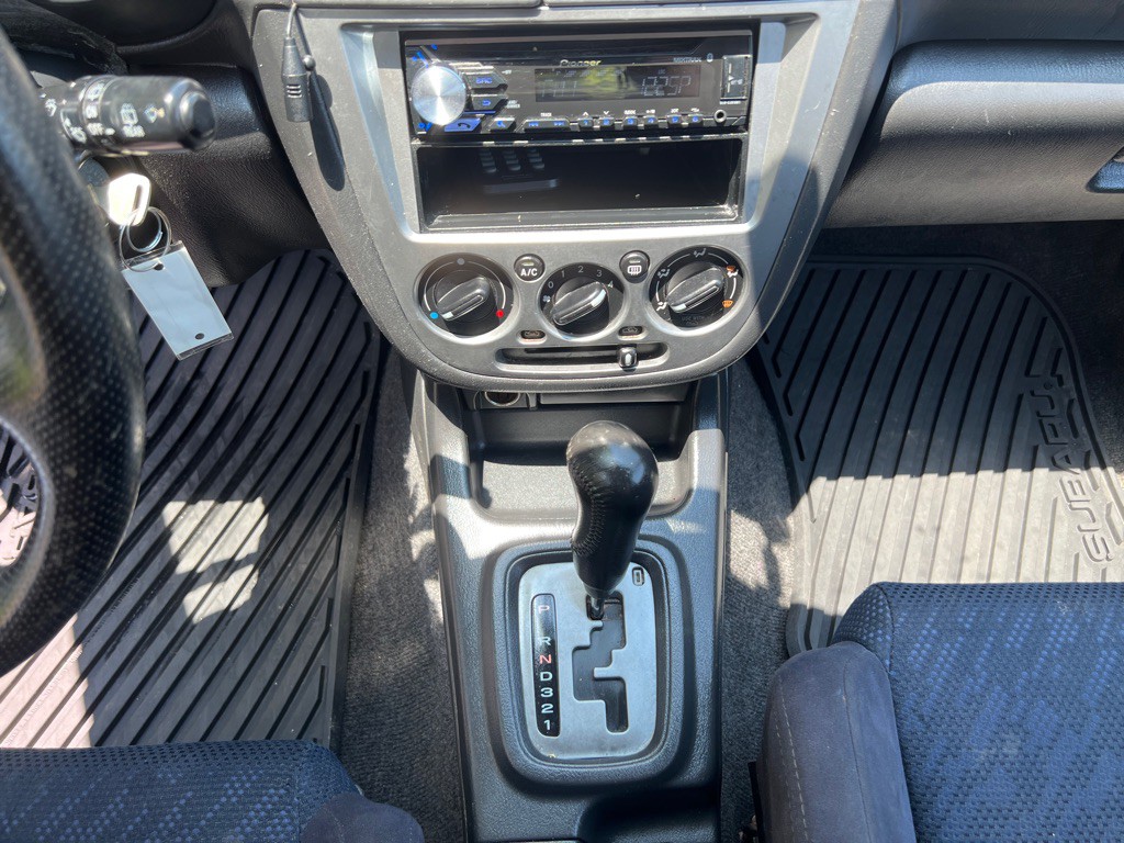 2002 Subaru Impreza Image 16