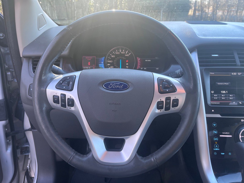 2013 Ford Edge Image 11