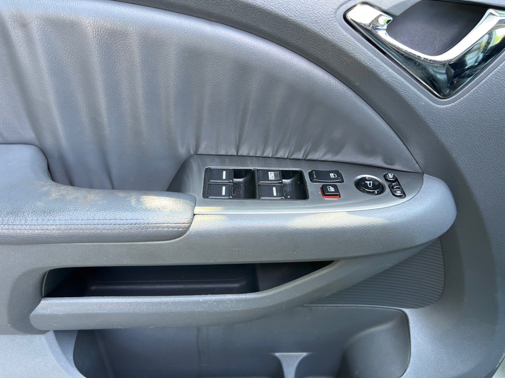2007 Honda Odyssey Image 12