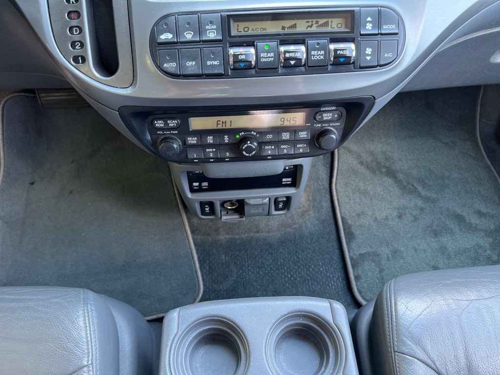 2007 Honda Odyssey Image 17