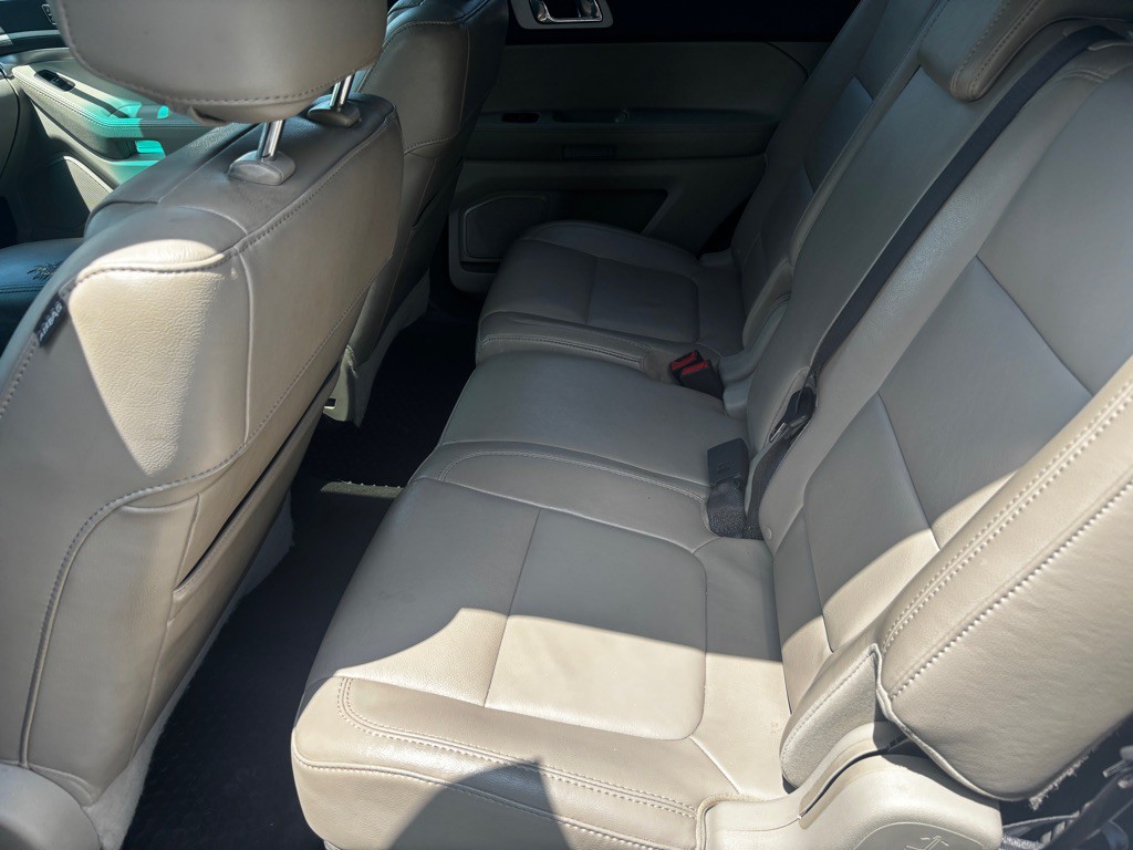 2011 Ford Explorer Image 19