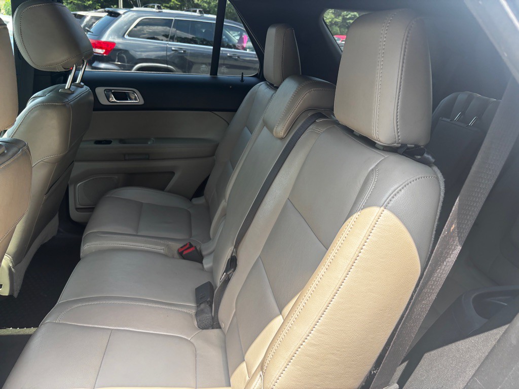 2011 Ford Explorer Image 20