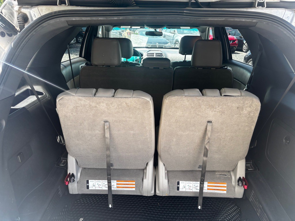 2011 Ford Explorer Image 22