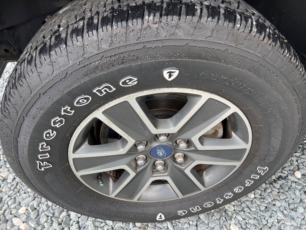 2015 Ford F-150 Image 9