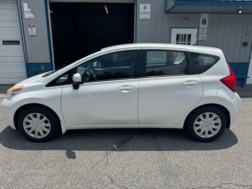 2014 Nissan Versa Image 4