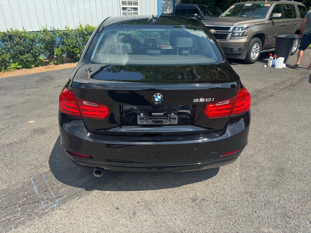 2014 BMW 3 Series Image 6