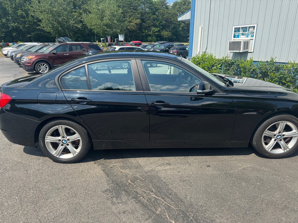2014 BMW 3 Series Image 8