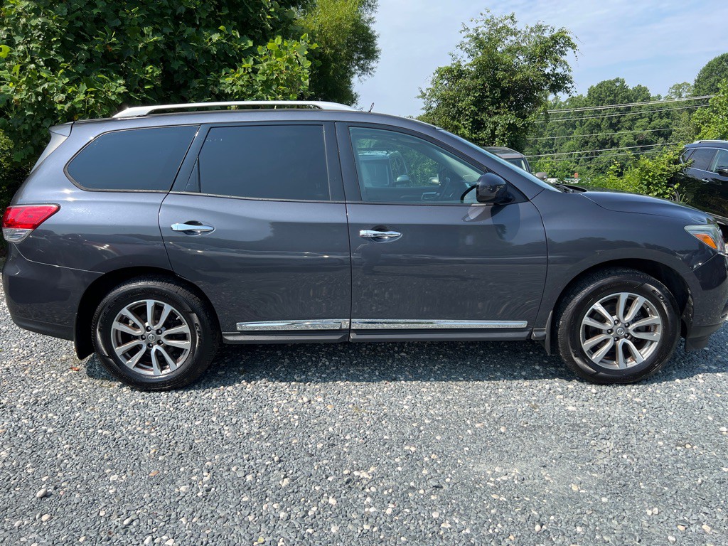 2013 Nissan Pathfinder Image 6