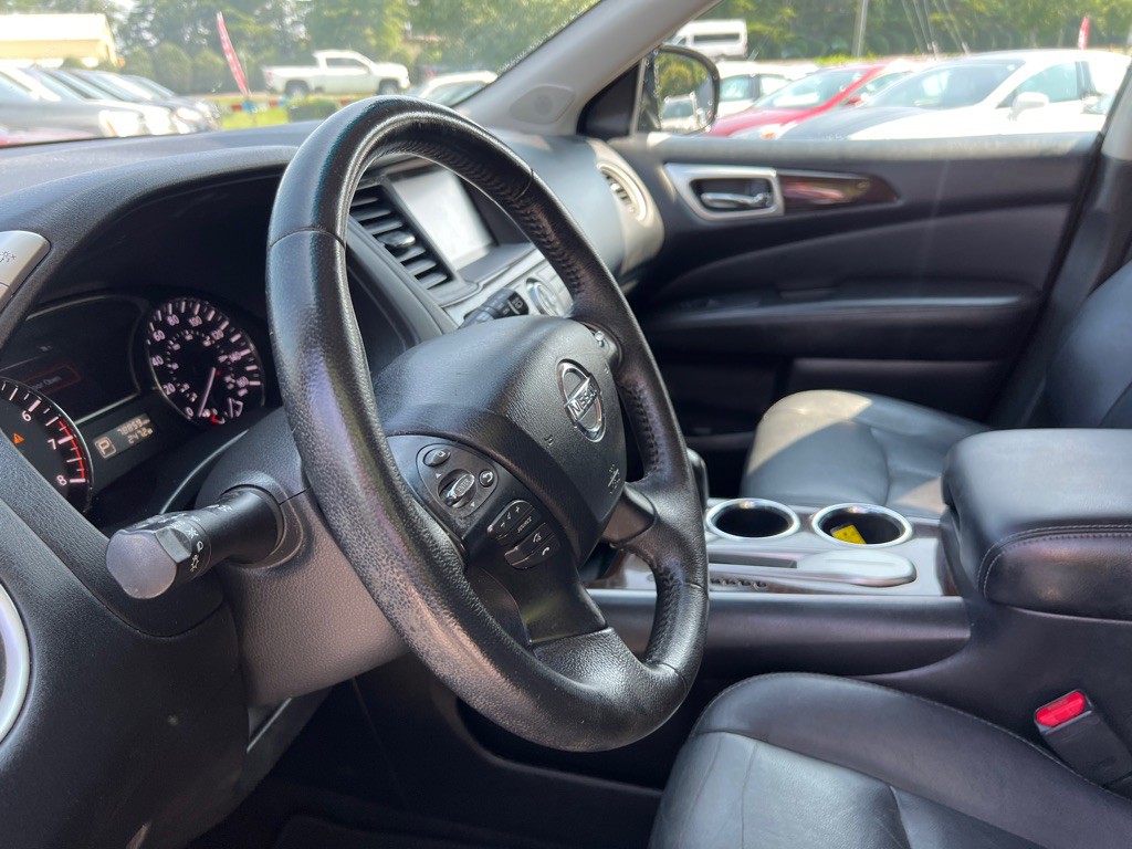 2013 Nissan Pathfinder Image 13