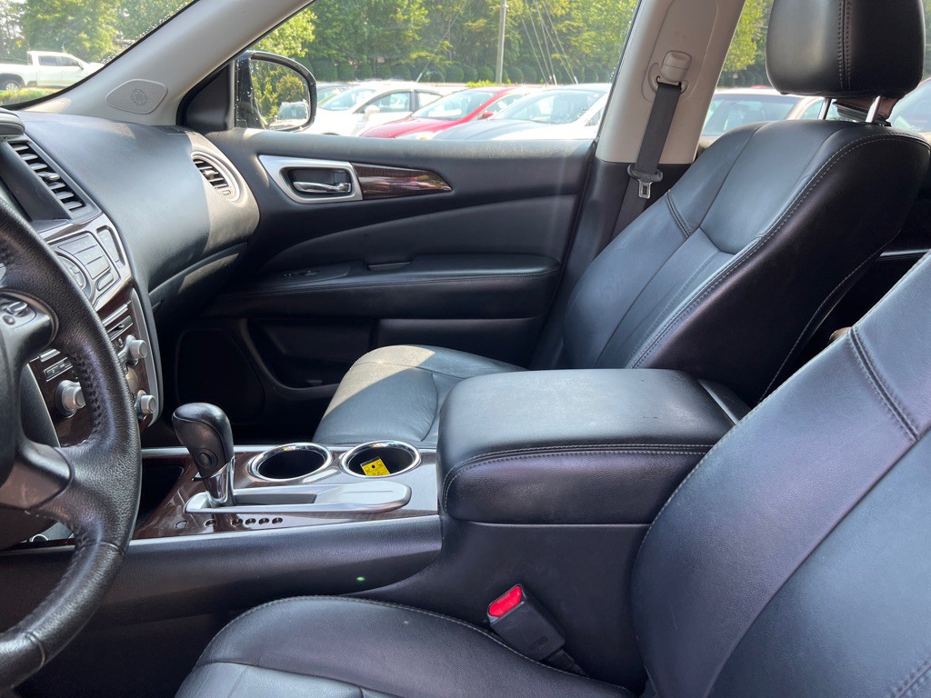 2013 Nissan Pathfinder Image 14