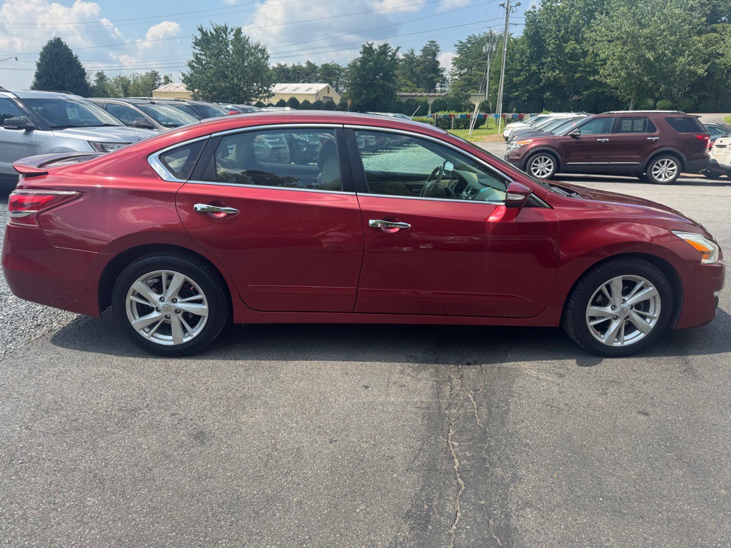 2013 Nissan Altima Image 8