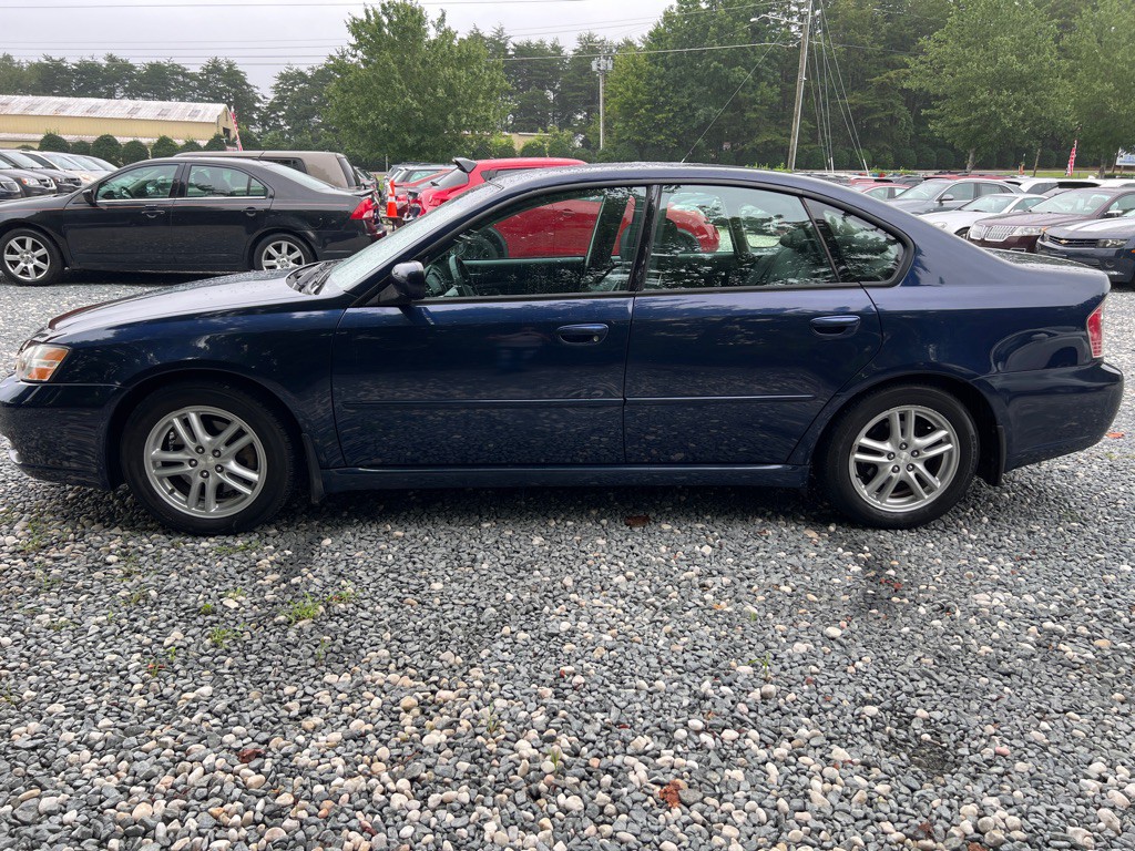 2005 Subaru Legacy Image 2