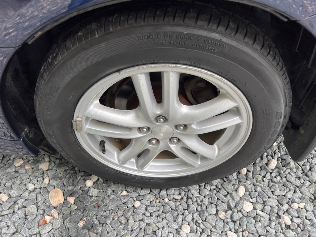 2005 Subaru Legacy Image 10