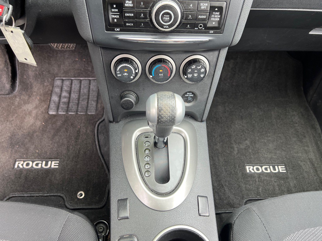 2012 Nissan Rogue Image 16