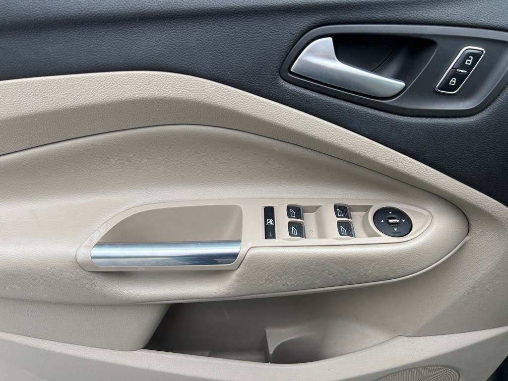 2014 Ford C-Max Image 11