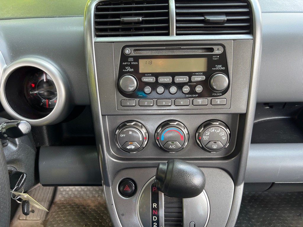 2005 Honda Element Image 15