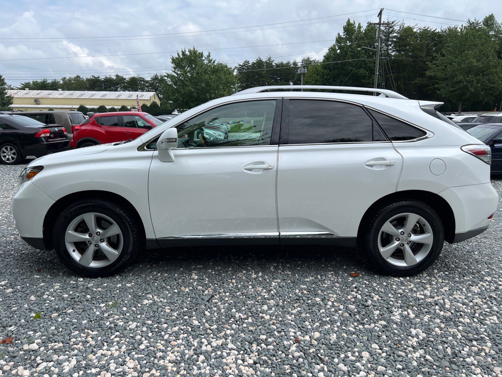2010 Lexus RX Image 2