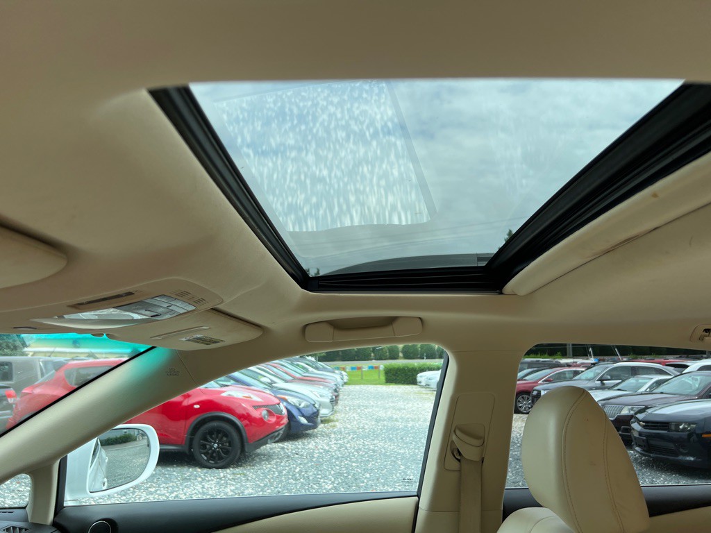 2010 Lexus RX Image 20