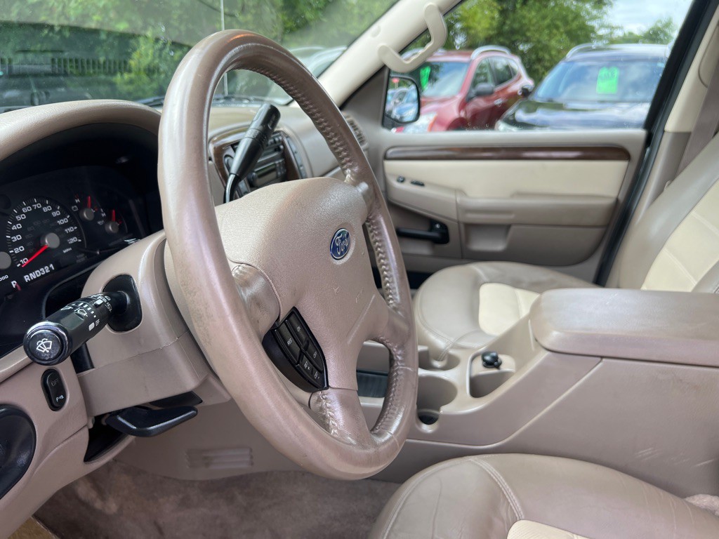 2003 Ford Explorer Image 13